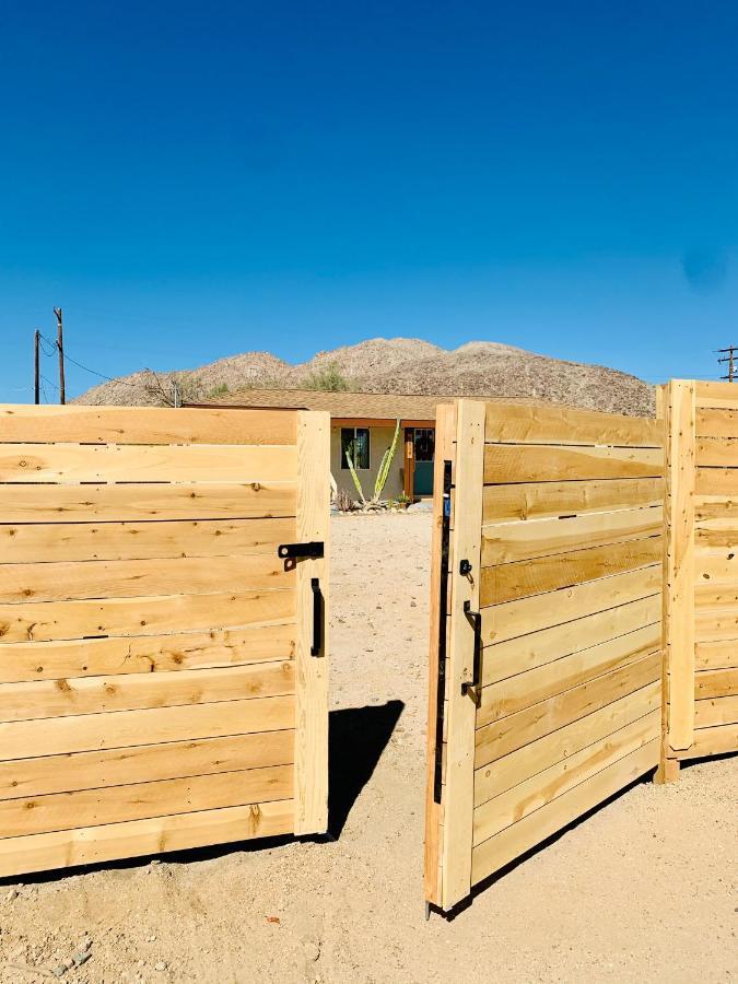 Casa Agave: Comfy Joshua Tree Cottage With Free Breakfast Bar ภายนอก รูปภาพ