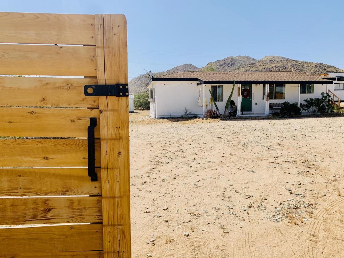Casa Agave: Comfy Joshua Tree Cottage With Free Breakfast Bar ภายนอก รูปภาพ
