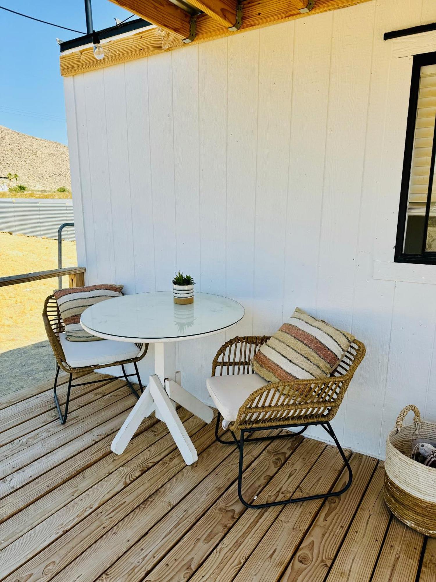 Casa Agave: Comfy Joshua Tree Cottage With Free Breakfast Bar ภายนอก รูปภาพ